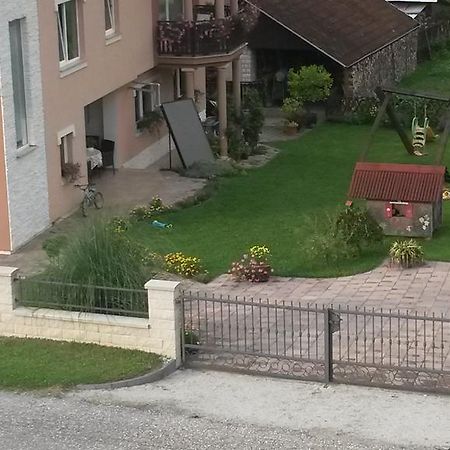 Appartement Kaj-Lux à Tuheljske Toplice Extérieur photo